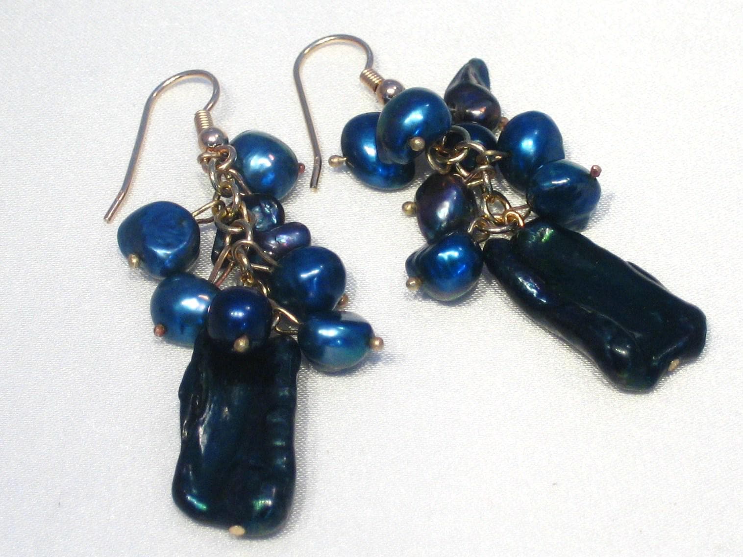 Blaue Süsswasserperle Und Biwa Stick Perle in 9Ct Gold Ohrringe Schmuck Handmade von CherryBrookeDesigns