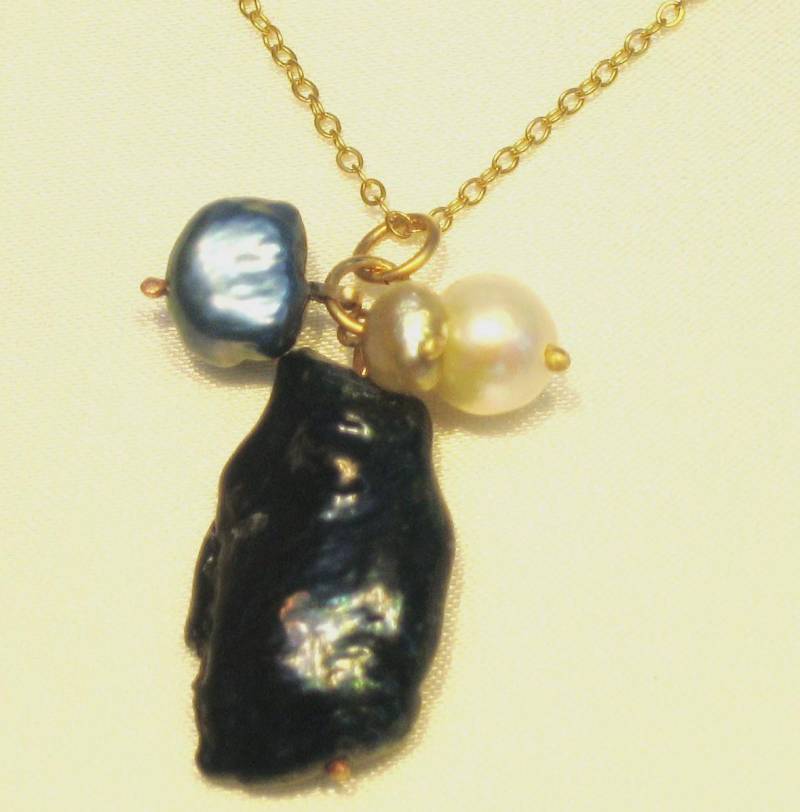 Blaue Und Weiße Süßwasser-Perle Biwa 9Ct Goldanhänger Halskettenschmuck von CherryBrookeDesigns