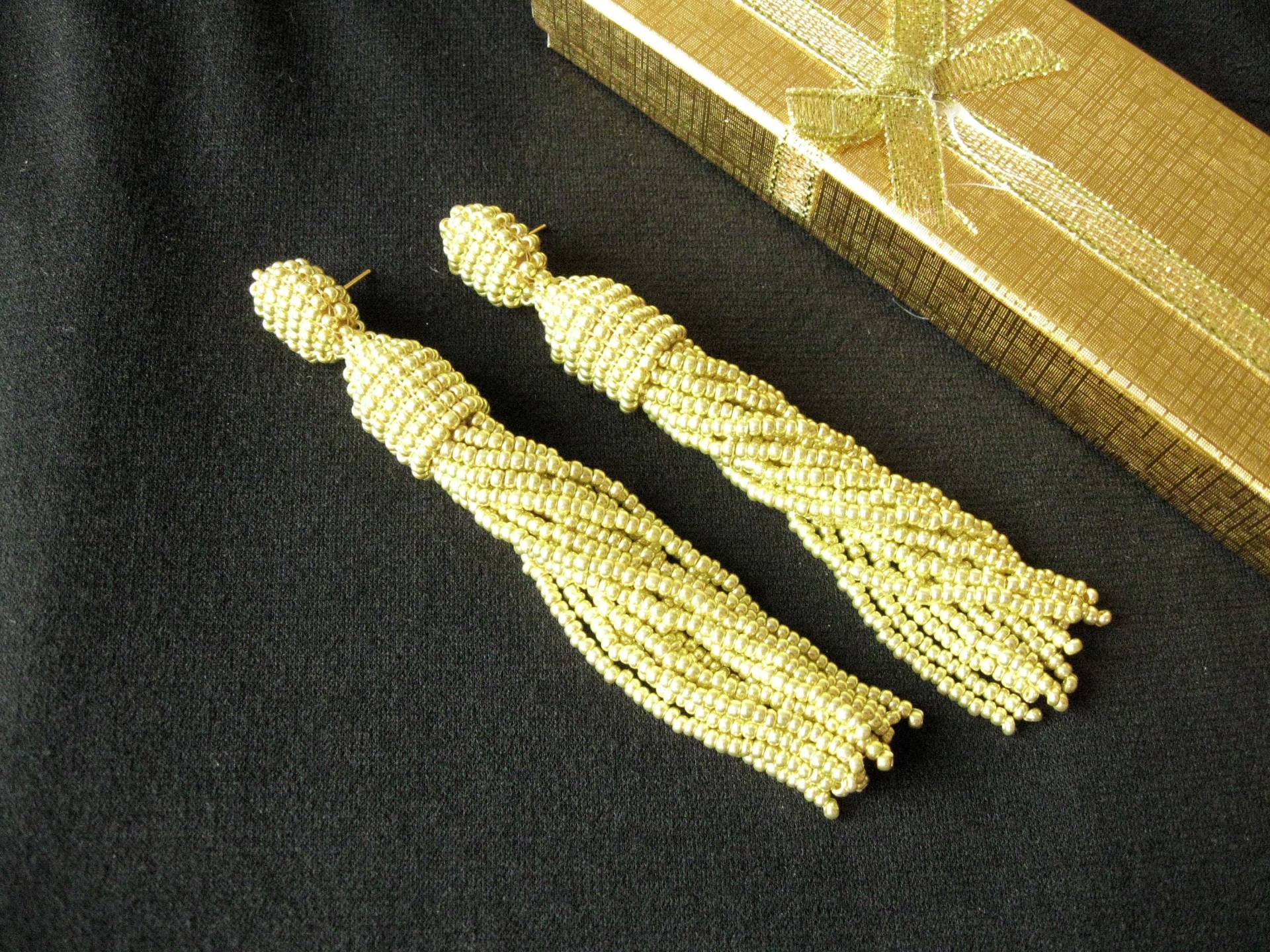 Gold Quaste Ohrringe Auf Ohrstecker/Clips, Perlen Farbe Ohrringe, Lange Gold Quaste Ohrringe Auf Ohrstecker/Clips, Perlen Farbe Ohrringe, Lange von CherryFantasy