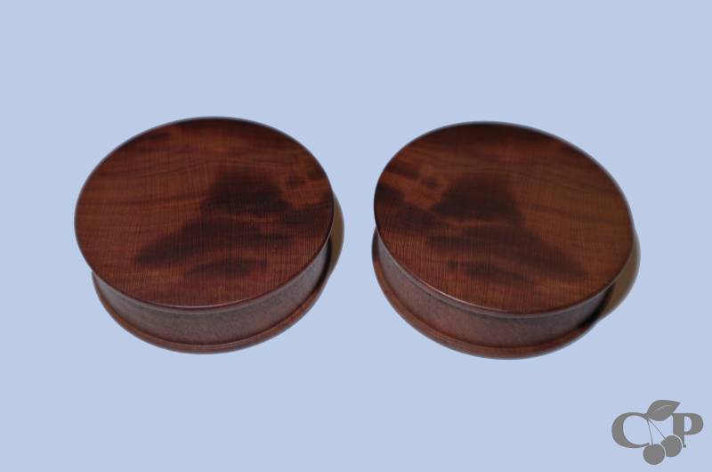 44mm Zwetschgenholz Plugs Sold As Pair von CherryPlugs