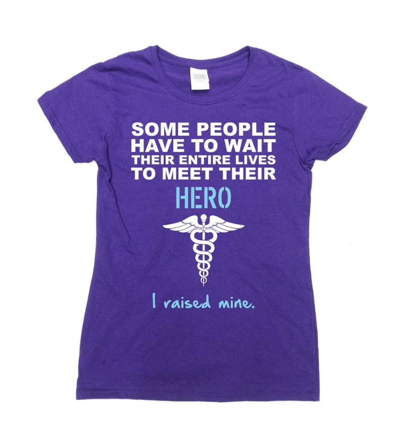 Krankenschwester Mama T Shirt Mutter Geschenke Für Ihre Stolze Tshirt Nursing Registered Nurse Rn Kleidung Angehoben Mein Held Damen T-Shirt -Sa727 von CherryTees