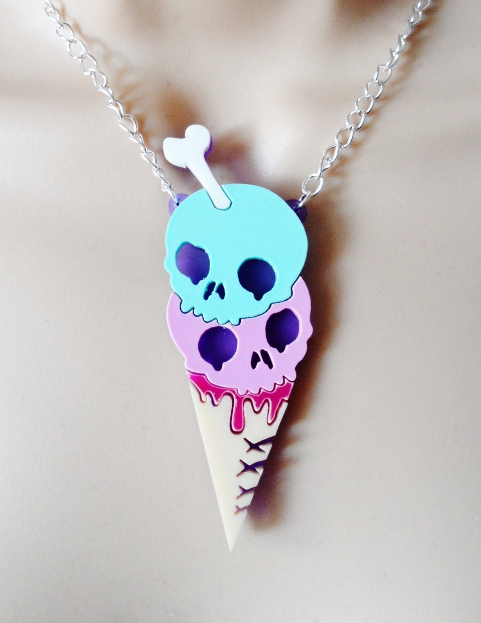 Pastell-Gothic Eis-Halskette von CherrylocoJewellery