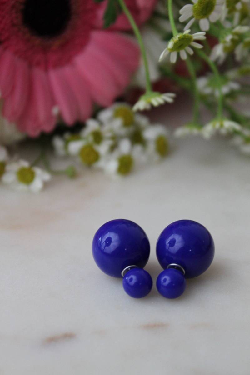 20% Rabatt Verkauf Royal Blue Double Ball Ohrstecker Minimalist Chic Doppelseitige Front Back Ohrringe 20% Rabatt Verkauf Royal Blue Double Ball Ohrstecker Minimalist Chic Doppelseitige Front Back Ohrringe von CherylCocoJewelry