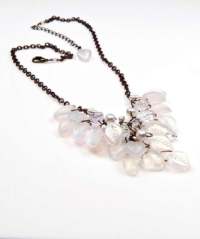 Blatt Perlenkette Für Frauen, Perlen Halskette Brautschmuck Brautjungfern, Natur Hochzeitsschmuck, Elfen von CherylParrottJewelry