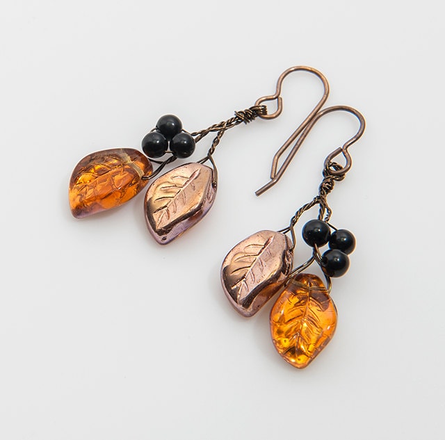 Gold Und Schwarz Ohrhänger, Goldblatt Ohrringe, Zweig Onyx Wald Winter Juwel von CherylParrottJewelry