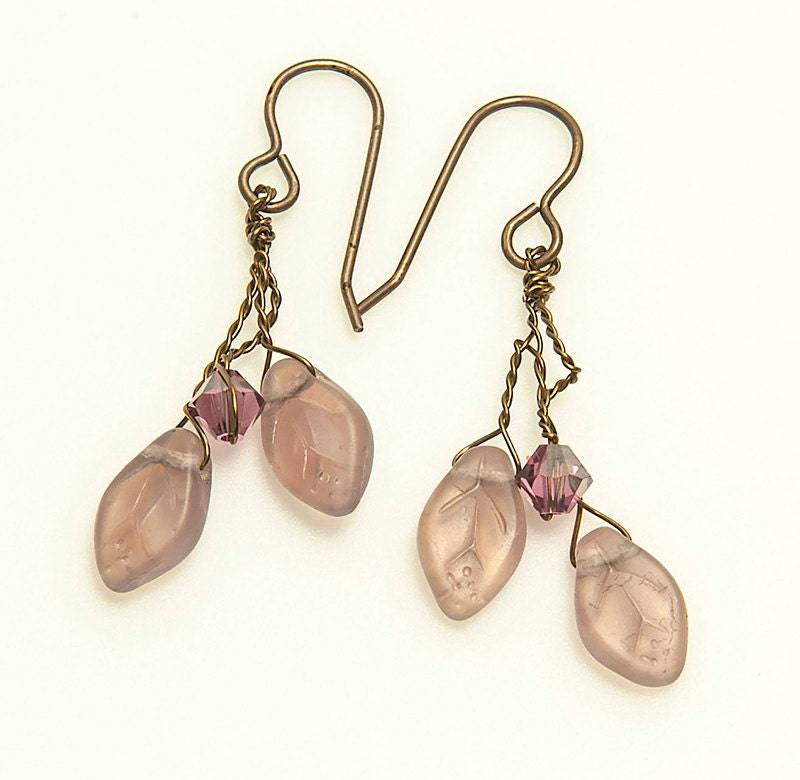 Lila Amethyst Ohrringe, Zweig Blatt Natur Schmuck, Winter Schmuck von CherylParrottJewelry