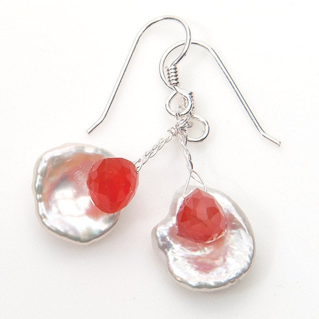 Weisse Orange Ohrringe, Karneol Hochzeitsschmuck, Braut Ohrringe Karneol in Keshi Perle von CherylParrottJewelry