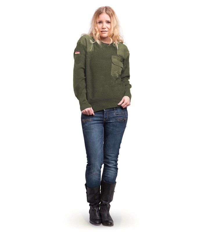 Neuwertiger Bundeswehr Oliv Oversized Wollpullover Pullover Sweatshirt Militär Dehnbar Damen Pulli von ChevaldeGuerre
