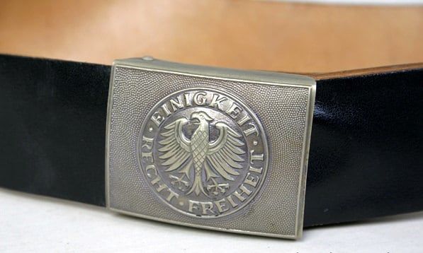 Vintage Bundeswehr Gürtel Mit Gürtelschnalle in Schwarz von ChevaldeGuerre