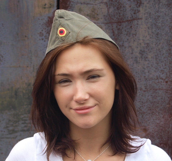 Vintage Bundeswehr Moleskin Seitenkappe Baskenmütze Schiffchen Militär Hut von ChevaldeGuerre