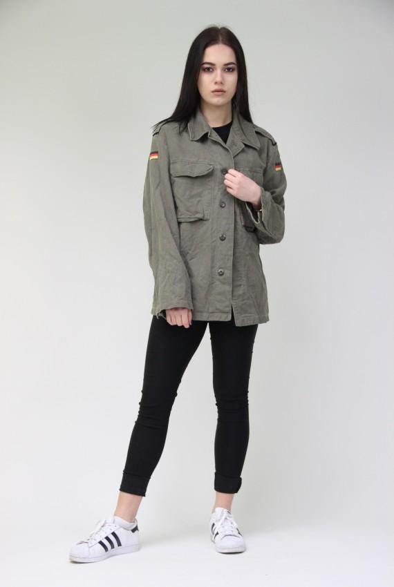 Vintage Feldbluse Moleskin Feldhemd Jacke Mantel Oliv Khaki Militär Oversized, Neue Art 1985-1991 Frauen von ChevaldeGuerre