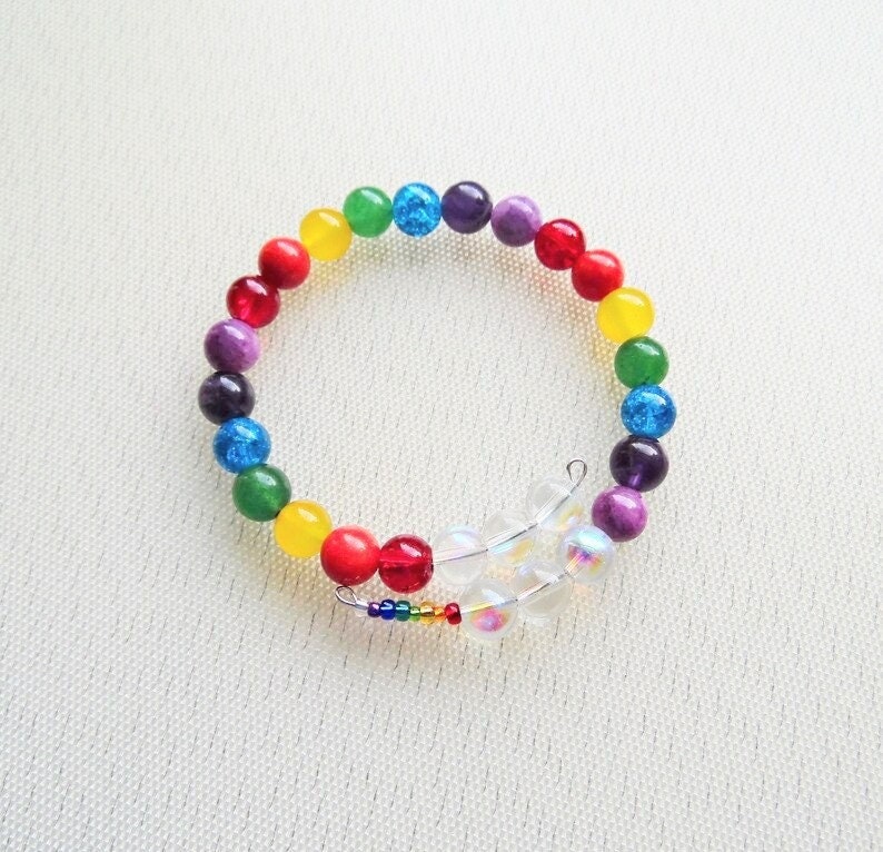 Regenbogen Stein Perlenarmband Lgbtq Pride Schmuck von ChezBoyer