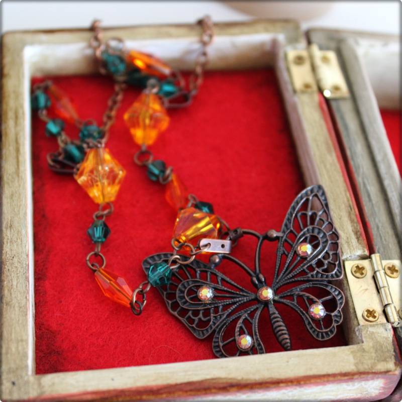 Collier "Papillon" Sublime/Poétique ." Collier "Papillon" Sublime/Poétique ." von Chezlapetitesouris