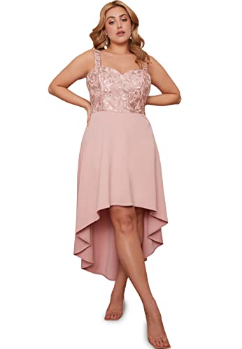 Chi Chi London Damen Kleid in Übergröße, Bestickt, mit tiefem Saum, in Blush Cocktailkleid, 50 Plus von Chi Chi London