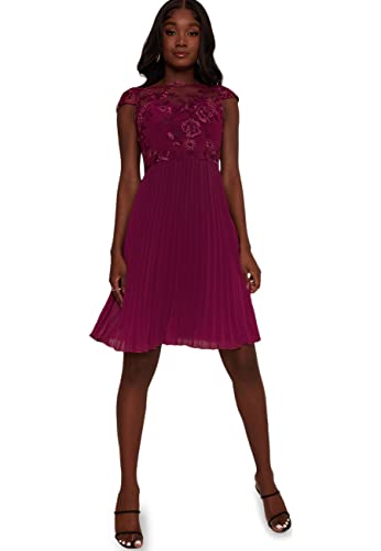 Chi Chi London Damen Midikleid mit Flügelärmeln, Bestickt, Beerenfarben Cocktailkleid, Beere, 38 EU (UK10) von Chi Chi London