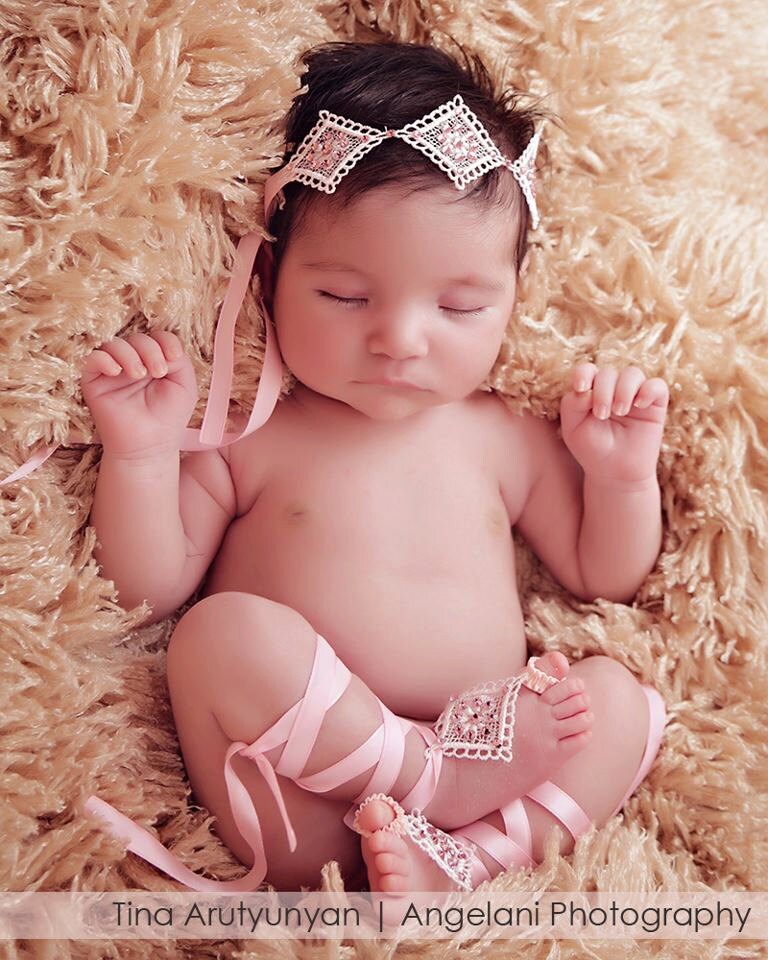 Spitzen-Toe-Blüten Und Stirnband Set, Mädchen Wickelband, Kinder Stirnband, Säugling Baby-Toe-Blooms, Baby Mädchen, Foto Requisite von ChiCrystalsBoutique