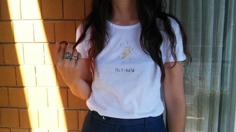 T-Shirt Mit Handstickerei _ Fulminata T-Shirt Mit Handstickerei _ Fulminata von Chiarazy