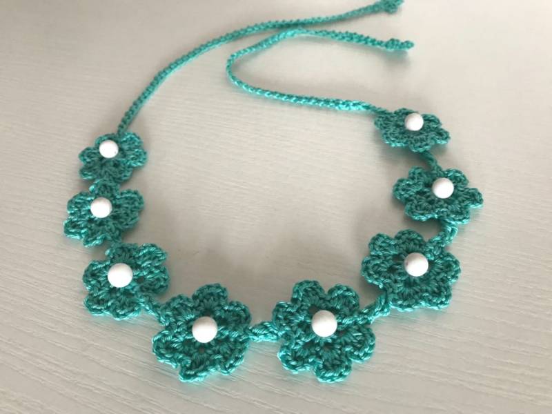 Häkelkette Boho Halskette Gehäkelte Blumen Chocker Türkis Damen Geschenkidee Muttertagsgeschenk Häkelkette Boho Halskette Gehäkelte Blumen Chocker Türkis Damen Geschenkidee Muttertagsgeschenk von ChicInteriorsPlace