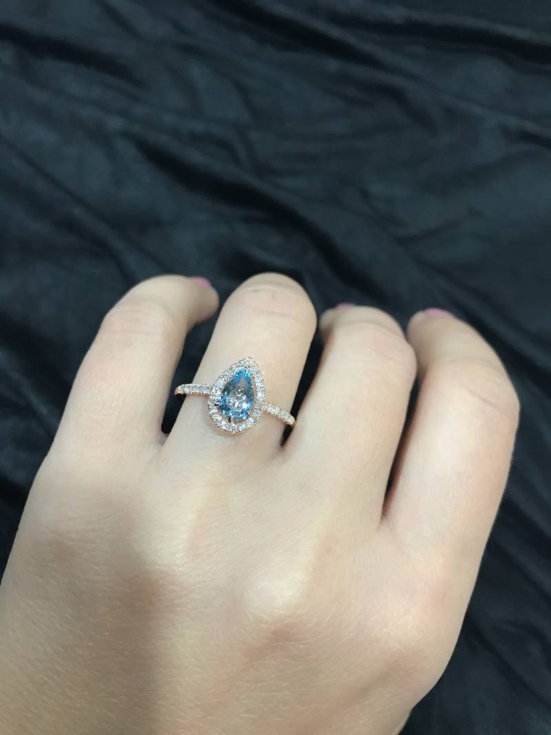 Roségold-Birnen-Verlobungsring, Birnenform, Blauer Edelstein-Ehering Roségold-Birnen-Verlobungsring, Birnenform, Blauer Edelstein-Ehering von ChicJoaillerie