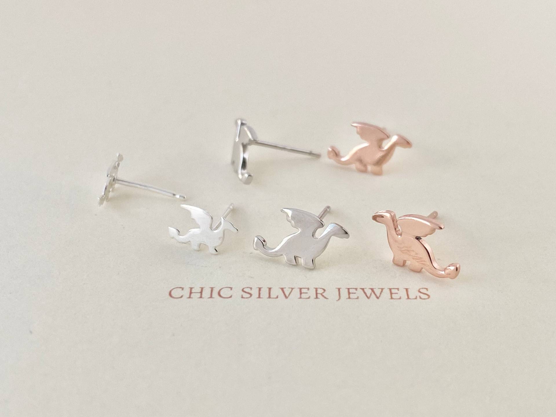 sterling Silber Ohrringe, Drachen Dinosaurier Pterosaur Ohrstecker Rose Gold Glänzend Poliert Tier Minimalist Zierlich Niedlich Dino Kinder Schmuck von ChicSilverJewels