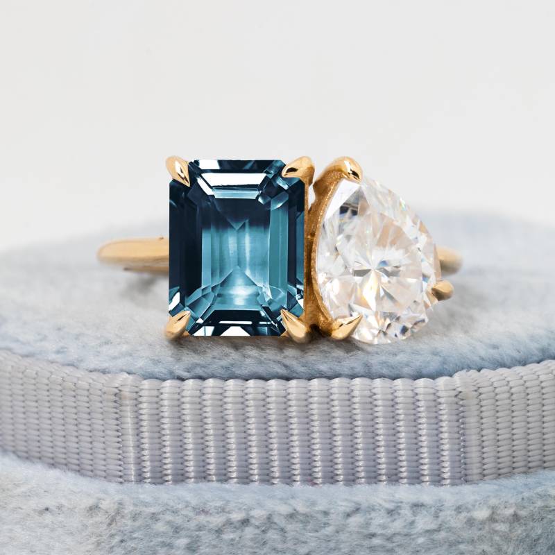 Blautopas Toi Et Moi Goldring, Sie & Ich Statement Ring, Prong Set Frauen Schmuck, Doppeledelstein Gelbgold Neue Mutter Geschenk, Moissanite von ChicVidaFineJewelry