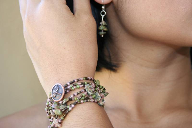 Unakite Wrap Mehrsträngigen Armband/Halskette Und Ohrringe Set Unakite Wrap Mehrsträngigen Armband/Halskette Und Ohrringe Set von ChicaDChic