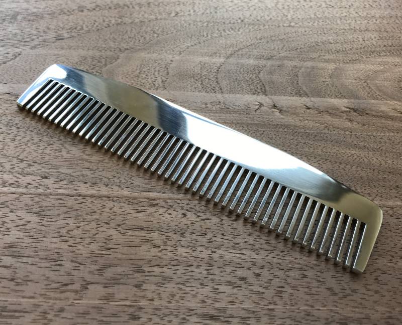 Modell Nr. 3 Spiegelkamm Aus Edelstahl, Made in Usa, Mit Kostenloser Wunsch-Gravur Modell Nr. 3 Spiegelkamm Aus Edelstahl, Made in Usa, Mit Kostenloser Wunsch-Gravur von Chicagocomb