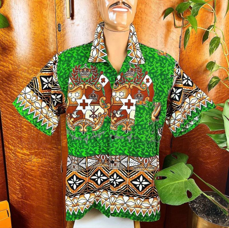 Tonga Tiki Hawaiian 60Er Jahre Vintage Herren Deadstock 70Er Luau Aloha Tropical Tapa Barkcloth Pool Party Strand Button Down Shirt Xl von ChickaBoomVintage