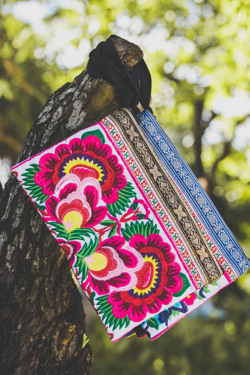 Wristlet Bestickt Kupplung Zip Beutel von ChickenHeads