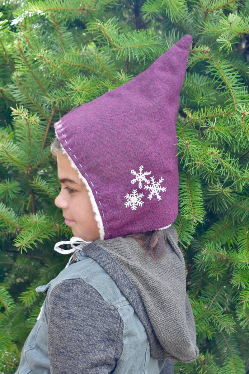 Pixie Hut, Schneeflocke Gestickte Hut von ChickiedeeKids
