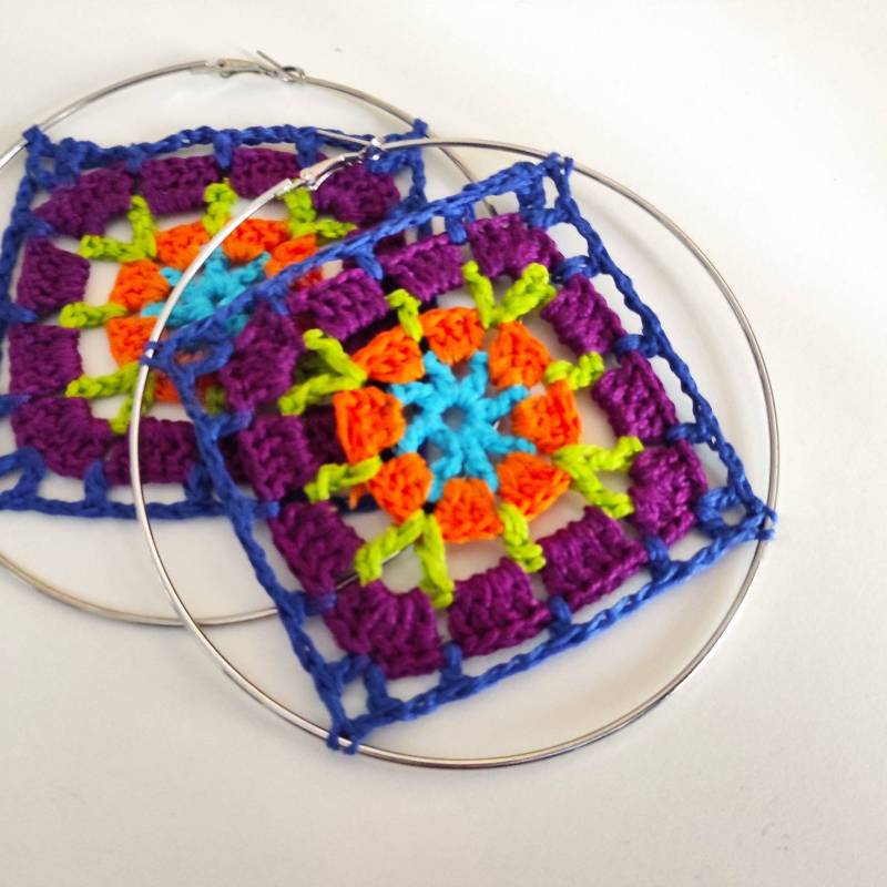 Oma Quadrat Hoop Ohrringe Oversized Statement Bunt von Chiginas