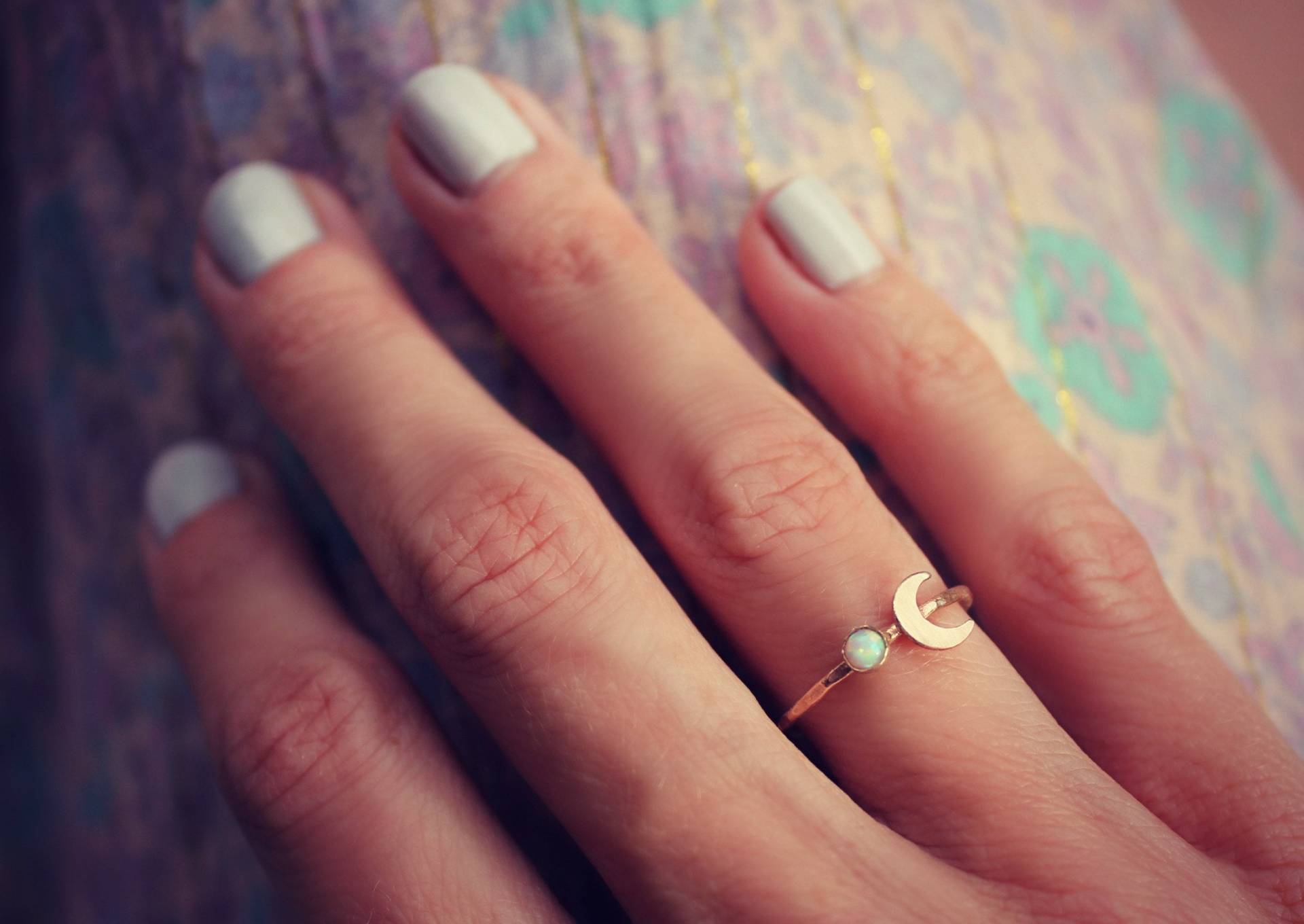 Gold Ring ∙ Opal Und Mond Statement Schmaler 14K Gold Filled von ChildrenofFlowers