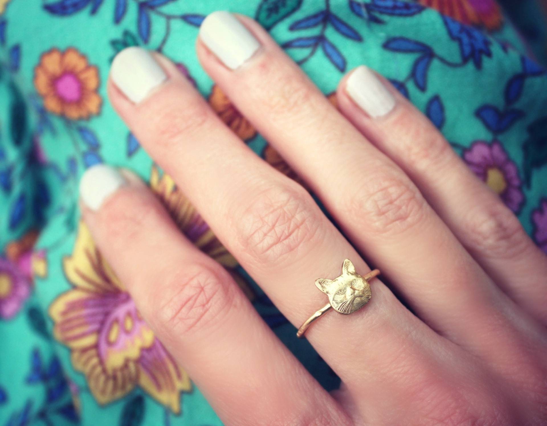 Gold Stapelring, Kitty Ring, 14K Gold Fill Katzenring, Kitty-Katzenring von ChildrenofFlowers
