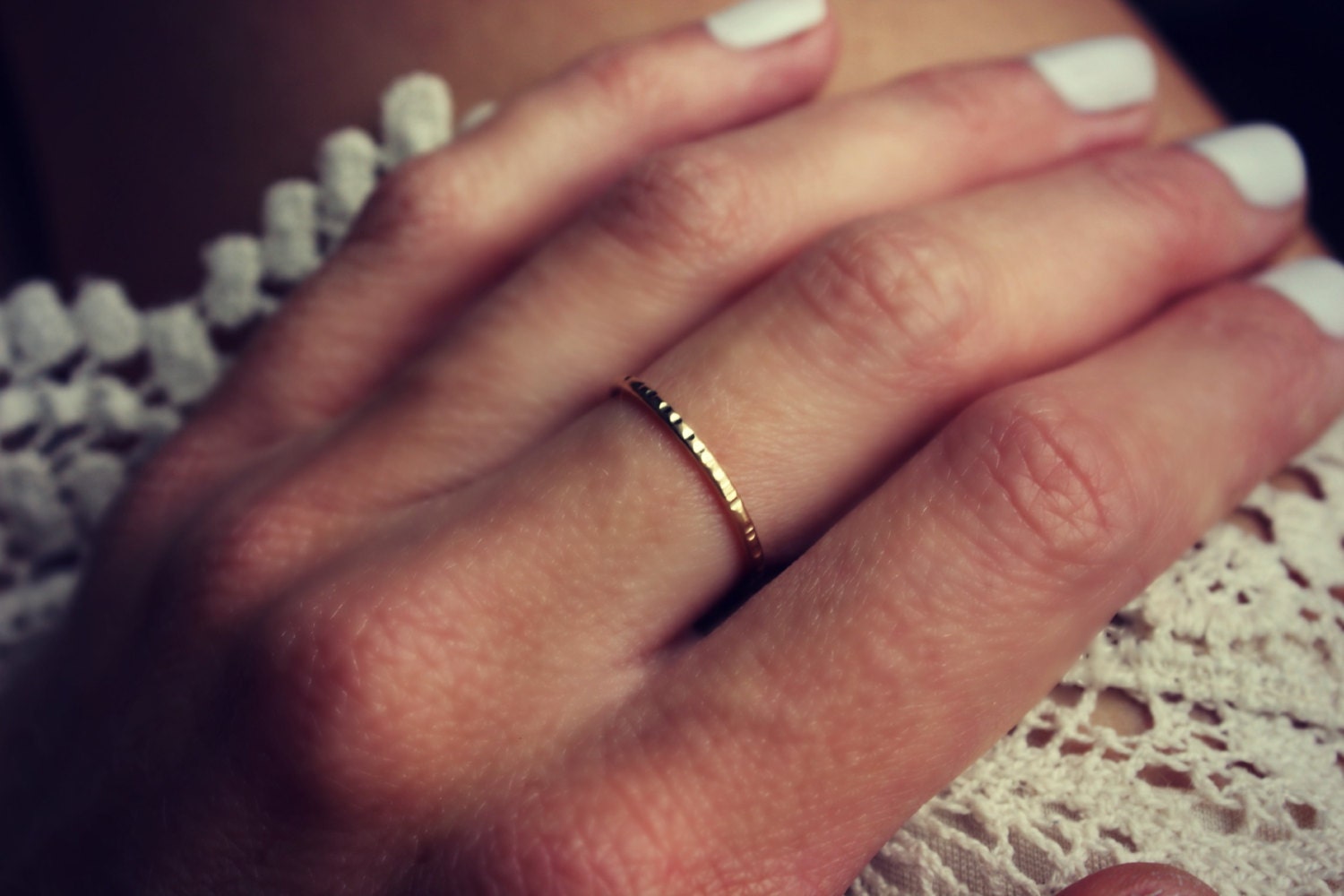 Goldring, Stapelring Gold, Gold Filled Ring, Stapelring, Strukturring, Midi Facettierter Goldring von ChildrenofFlowers