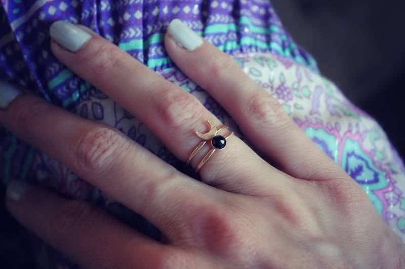 Halbmond Ring, Onyx Ring - Mond Set, Schwarzer Edelstein Gold 14K Gold Filled Halbmond Ring, Onyx Ring - Mond Set, Schwarzer Edelstein Gold 14K Gold Filled von ChildrenofFlowers