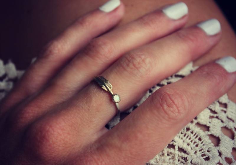 Opalring, Federring, Sterlingsilberring, Stapelring, Midiring, Stapelbarer Ring Opalring, Federring, Sterlingsilberring, Stapelring, Midiring, Stapelbarer Ring von ChildrenofFlowers