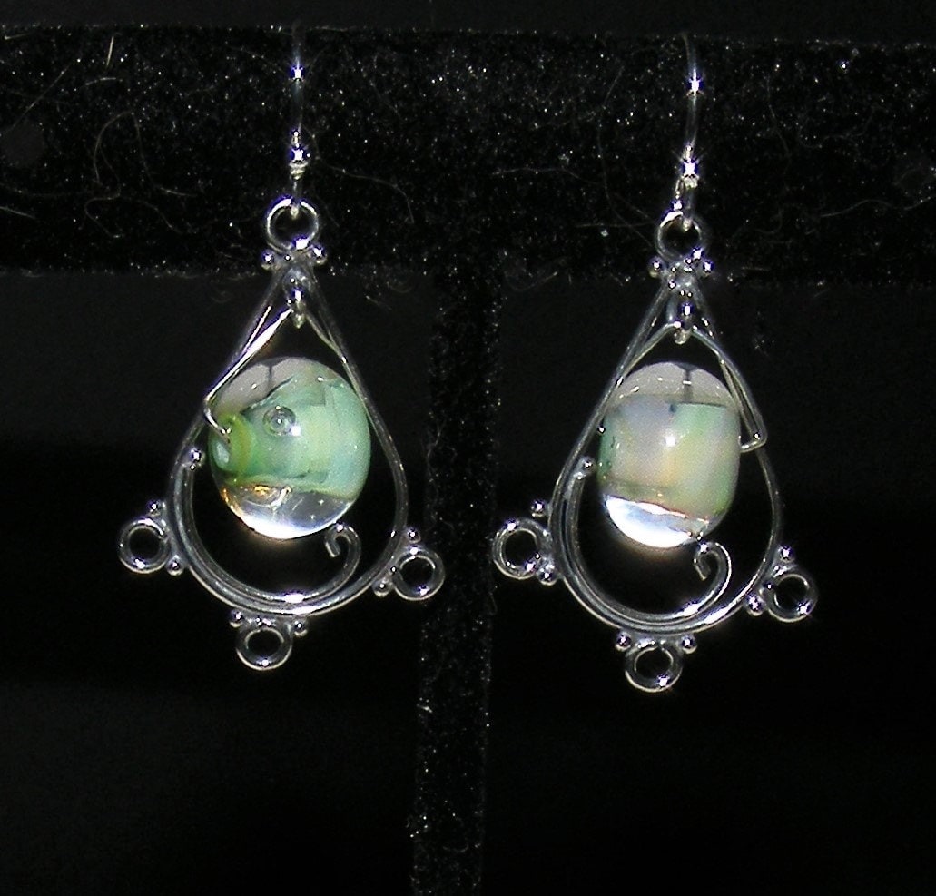 Handgemachte Glas - Und Silberohrringe, Elegant, Ungewöhnlich, Grün Handgemachte Glas - Und Silberohrringe, Elegant, Ungewöhnlich, Grün von ChillasWalkBoutique