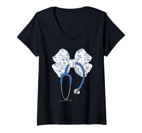 Damen Still-Stethoskop, Blumenmuster, Blaue Schleife T-Shirt mit V-Ausschnitt Damen Still-Stethoskop, Blumenmuster, Blaue Schleife T-Shirt mit V-Ausschnitt von Chinoiserie Floral Coquette Bow Nurse Stethoscope