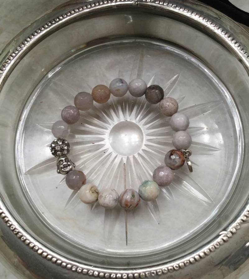 Bambus Achat Perlen Armband Mit Buddha Silber Detail Und Kristall Pflastern Perle Bambus Achat Perlen Armband Mit Buddha Silber Detail Und Kristall Pflastern Perle von ChiqAffair