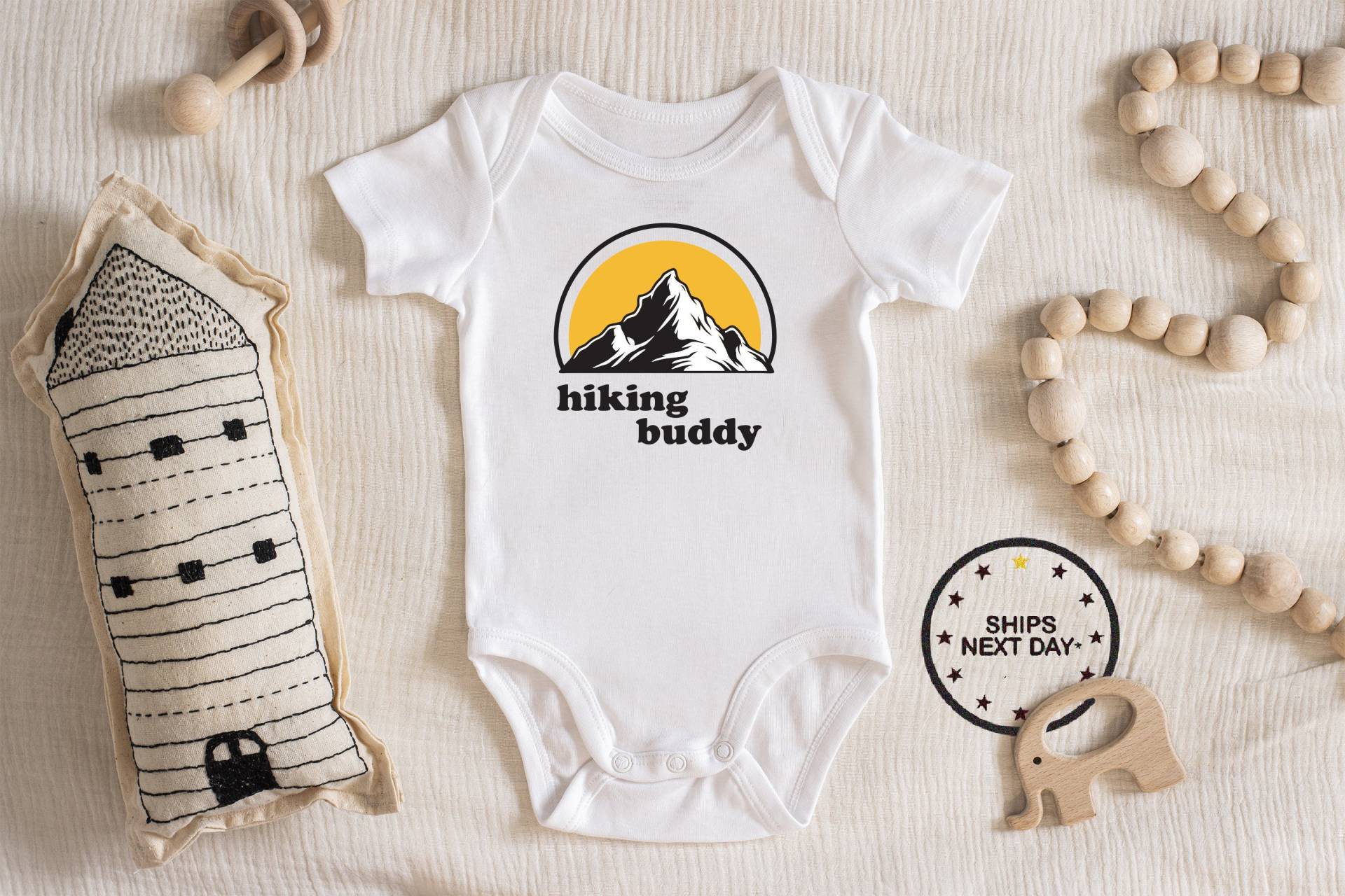 Wandern Buddy Baby Body Jungen Mädchen Unisex Kleidung Neue Schwangerschaft Ankündigung Baby-Dusche-Geschenk-Idee Bodysuit 184 von ChloesFund