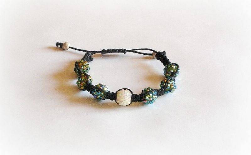 Armband-Shamballa Irisierenden Strass Perlen Armband-Shamballa Irisierenden Strass Perlen von Chouettesbijoux