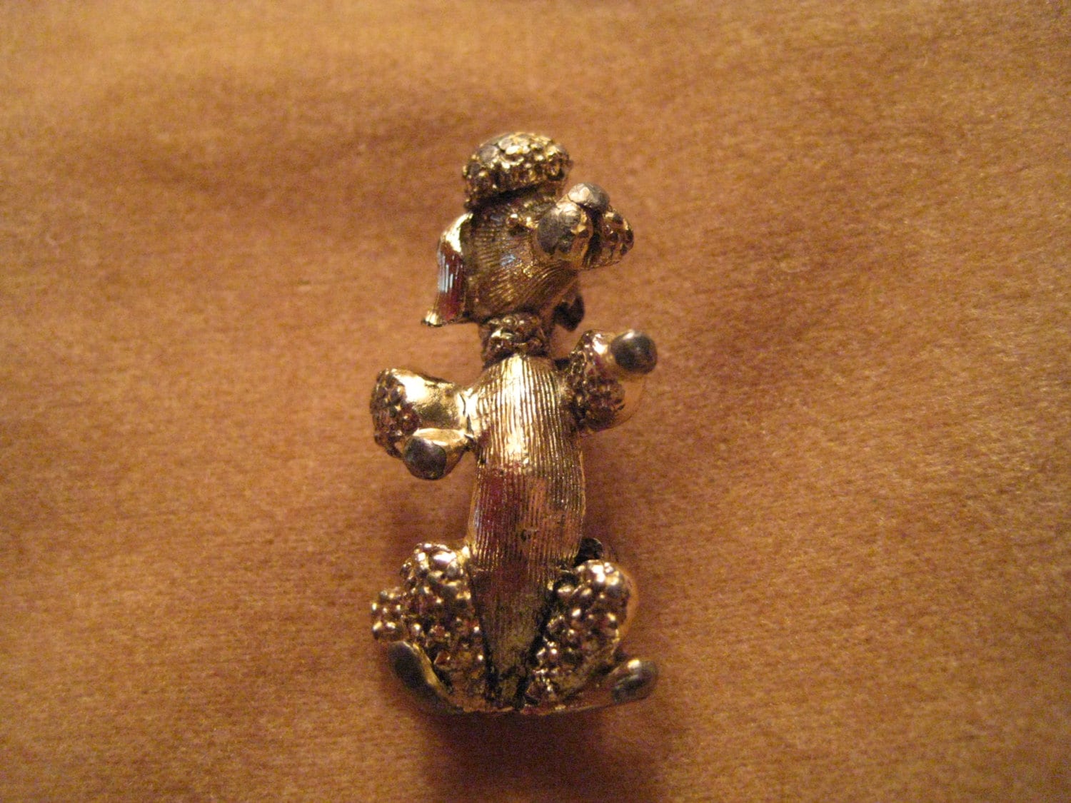 Vintage Gerrys Silberton Pudel Pin von ChowMamaJewelry