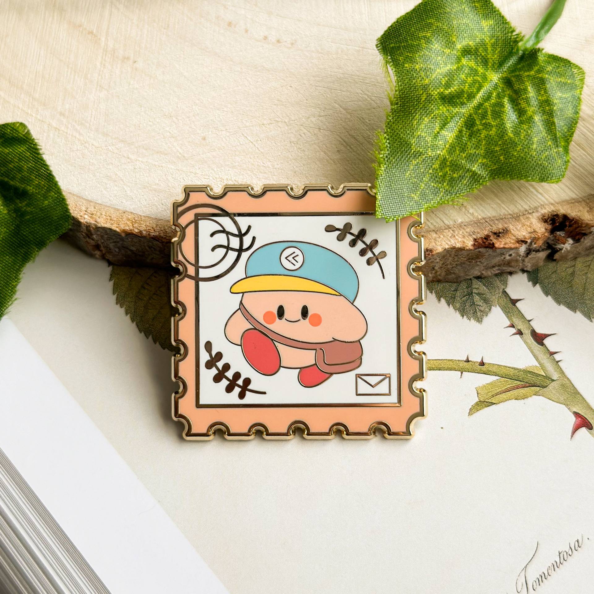 Kirby Stamp Enamel Pin von Chowlie