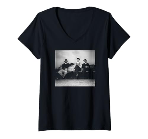 Damen Salsa-Popband Blue Rondo A La Turk Chris Duffy Photography T-Shirt mit V-Ausschnitt Damen Salsa-Popband Blue Rondo A La Turk Chris Duffy Photography T-Shirt mit V-Ausschnitt von Chris Duffy Photography