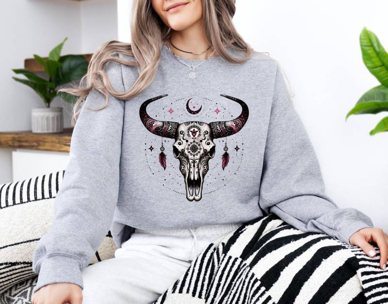 Western Skull Sweatshirt, Longhorn Retro Rodeo Trendy Desert Boho Cowgirl Sweatshirt von ChrisArtisticShop