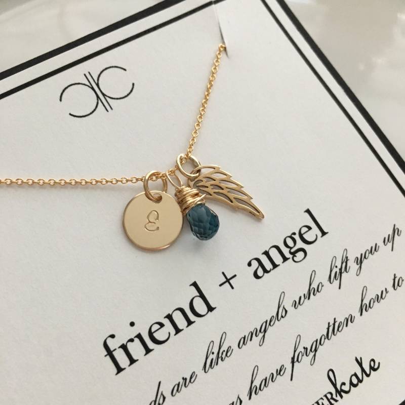 Personalisierte Monogramm Freund Engel Flügel Halskette Mit Edelstein/Geburtsstein Brioletteschwester, Freund, Gold Personalisierte Monogramm Freund Engel Flügel Halskette Mit Edelstein/Geburtsstein Brioletteschwester, Freund, Gold von ChrisKateJewelry