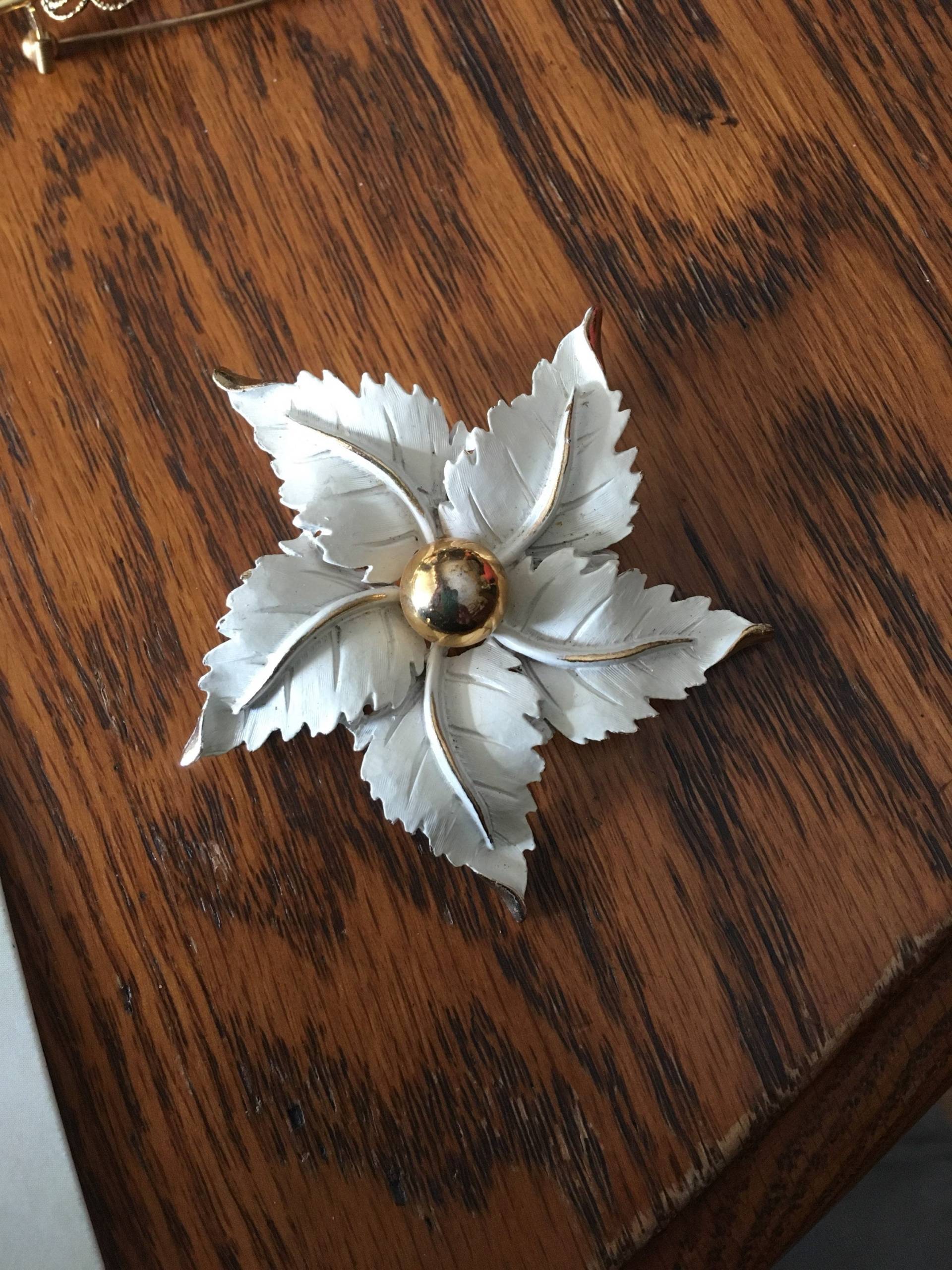 Vintage Florale Brosche von ChrisLorenz