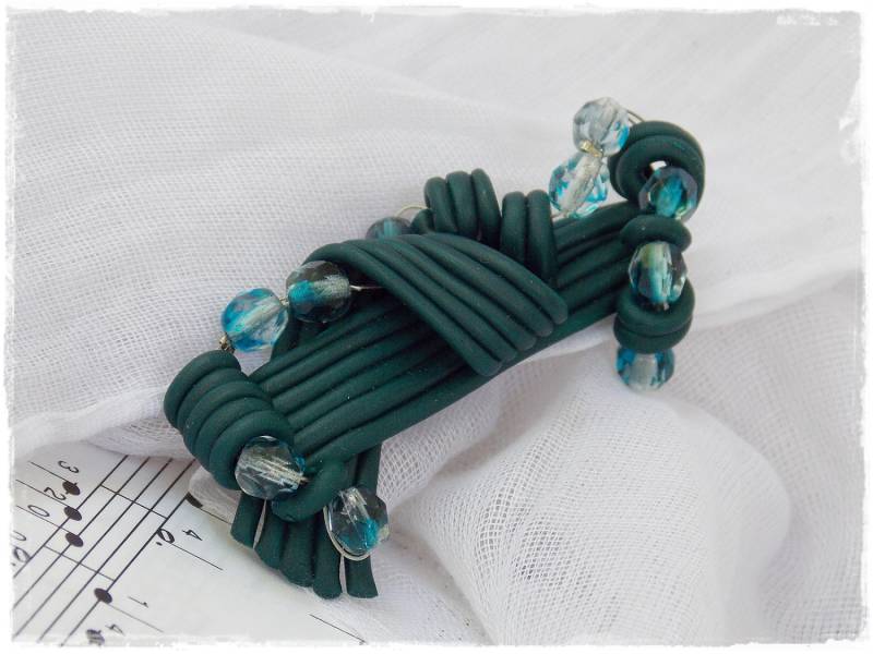 Polymer Clay Brosche, Smaragdgrüne Geometrisch Perlen Abstrakte Schalnadel, Meer Blau Spaghetti Gestreifte Brosche von ChrisOsCreations