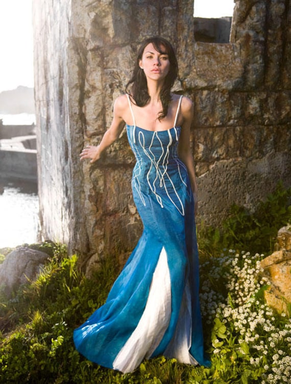 Blaues Maxikleid, Teal Abendkleid, Seidenkleid, Boho Hochzeitskleid, Strandhochzeitenkleid, Spaghettibänder, Organza, Blau Blaues Maxikleid, Teal Abendkleid, Seidenkleid, Boho Hochzeitskleid, Strandhochzeitenkleid, Spaghettibänder, Organza, Blau von ChrissyWaiChing