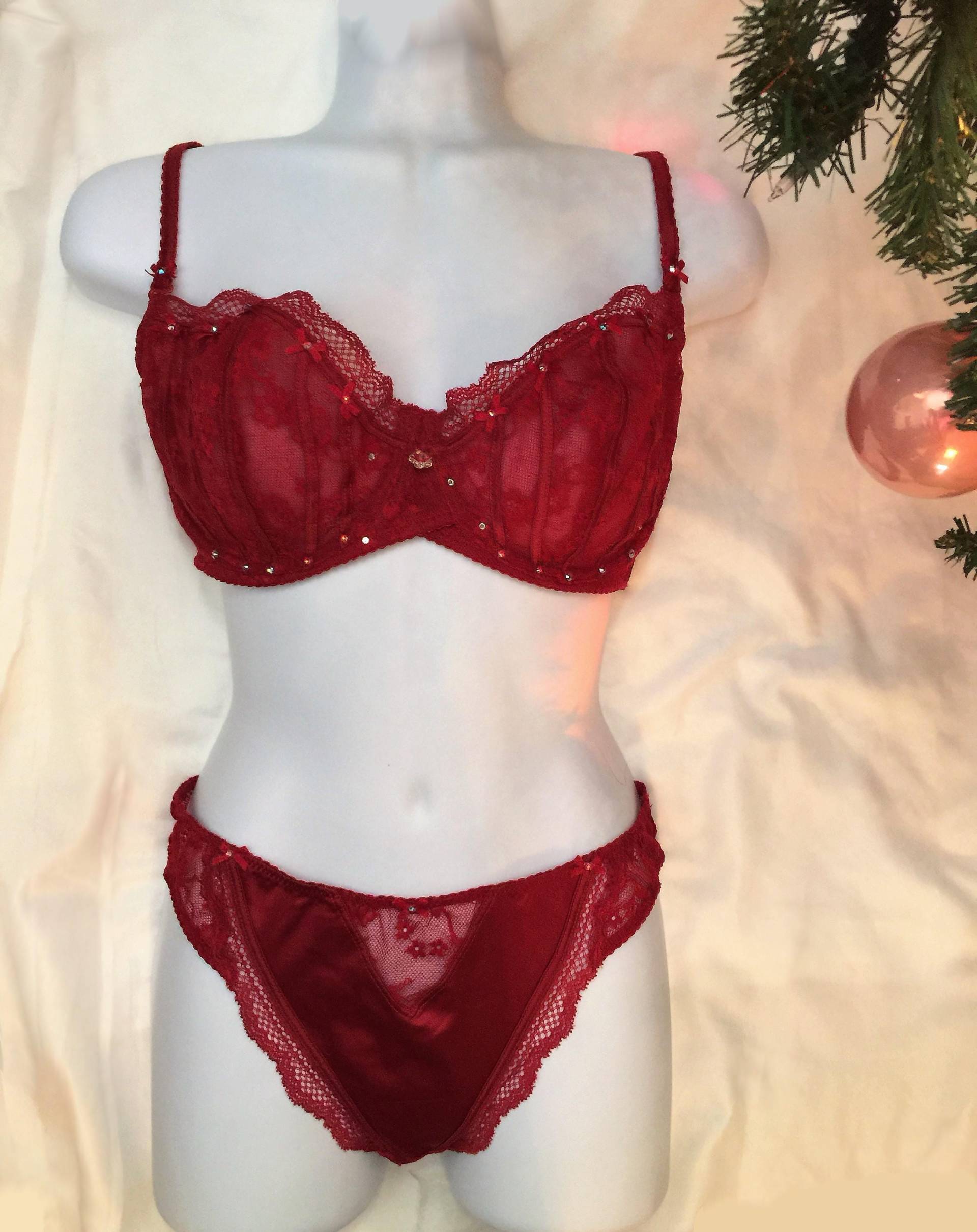 Burgund Rot Spitze Schiere Swarovski Kristall Bh Und Slip Set 36D Burgund Rot Spitze Schiere Swarovski Kristall Bh Und Slip Set 36D von ChristalSweets